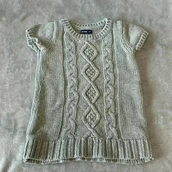 GAP - short  sleeve cable knit dress. Size 6-12 months - Picture 1 of 3